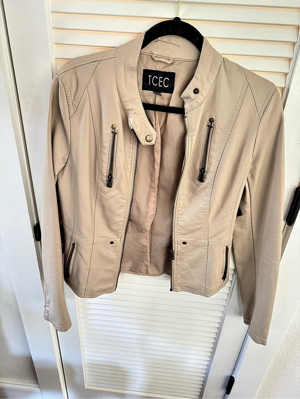 TCEC Women'Small Leather Jacket Beige Size Small